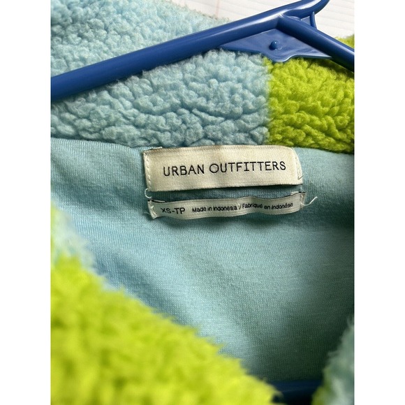 Urban Outfitters Olivia Checkered Print Sherpa Jacket Oversized Size XS - Picture 5 of 6